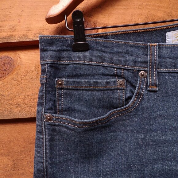 Levi's Signature Gold Men's  34x32 Regular Fit Jeans - Picture 2 of 10